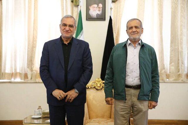 ادامه دیدارها با رئیسجمهور منتخب؛ مقامات به پزشکیان گزارش دادند