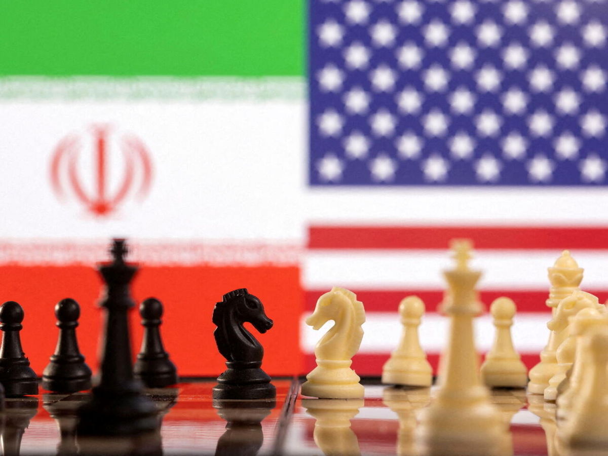 مسقط آماده میزبانی مذاکرات غیرمستقیم می‌شود؛ چرا تهران عمان را بر امارات و قطر ترجیح داد؟