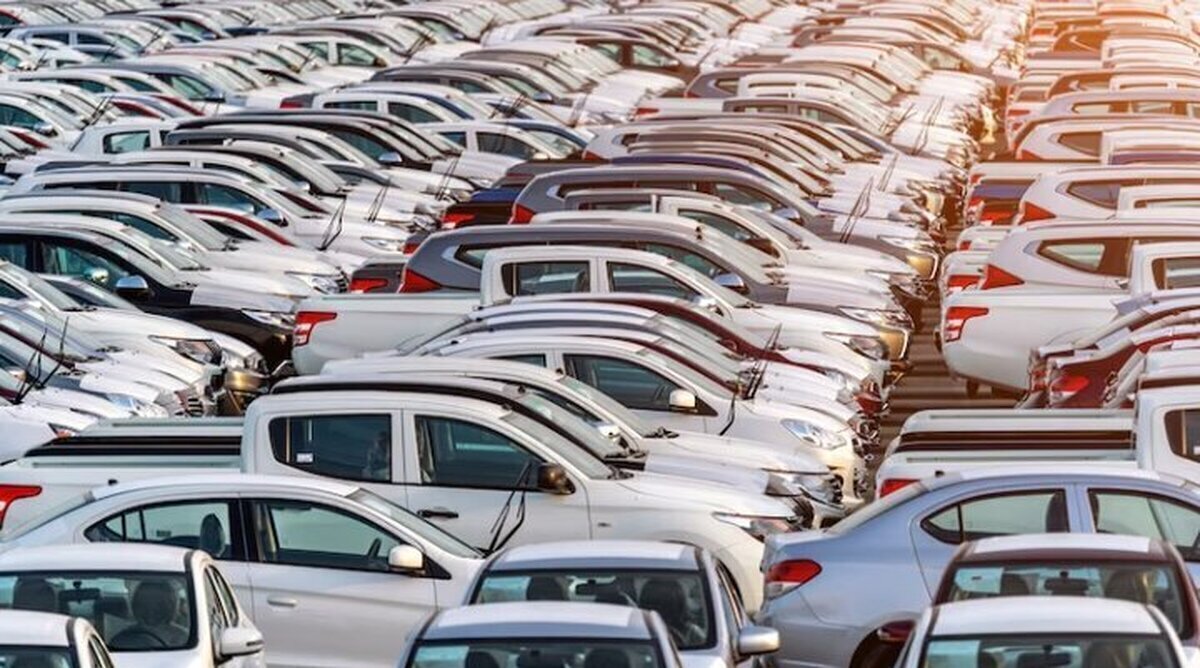 بازار در انتظار جهش قیمت خودروهای وارداتی، مونتاژی و داخلی/ با خیار 80 هزار تومانی، خودرو هم گران می‌شود!