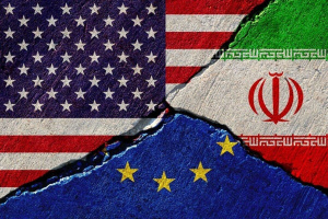 بازی در زمین ترامپ؛ چرا اروپاییها در پرونده اتمی ساز ناکوک میزنند؟