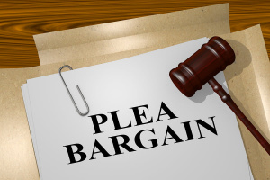 توافق بر سر اقرار به جرم یا Plea Bargaining در پرونده‌های فساد اقتصادی در آمریکا